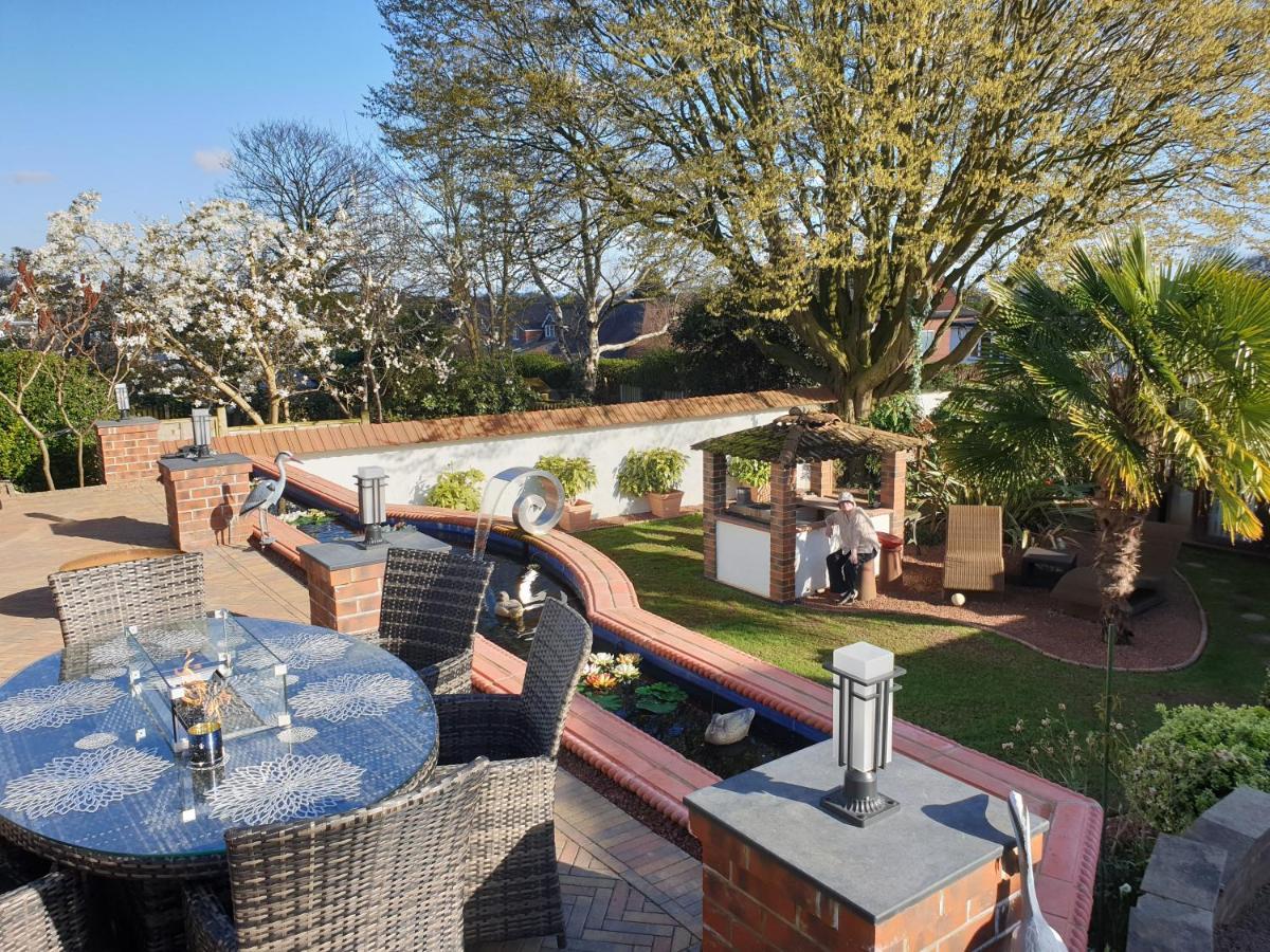 Area Close To Leeds Centre Couette-café *
